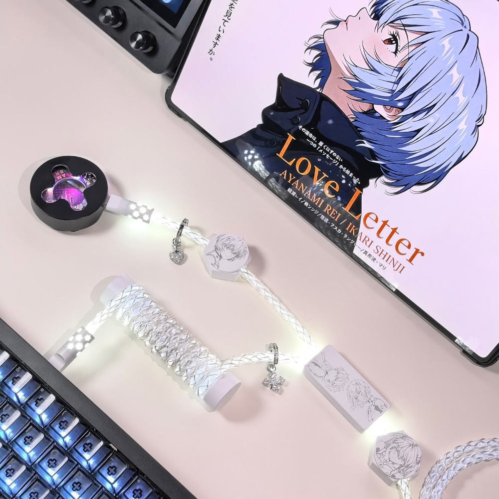 UNKNOWN ERROR D40 Cool White L - огляд і ціна Gaming Keyboard Type C
