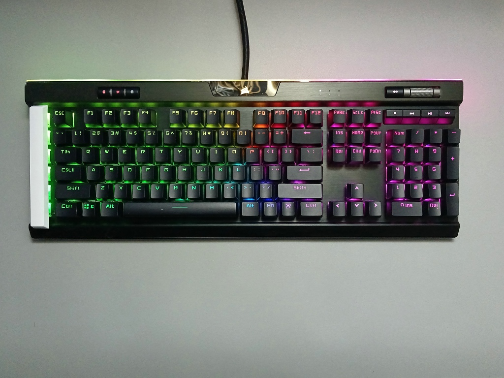 Corsair PBT Transparent Keycap - огляд і ціна Gaming Keyboard Corsair
